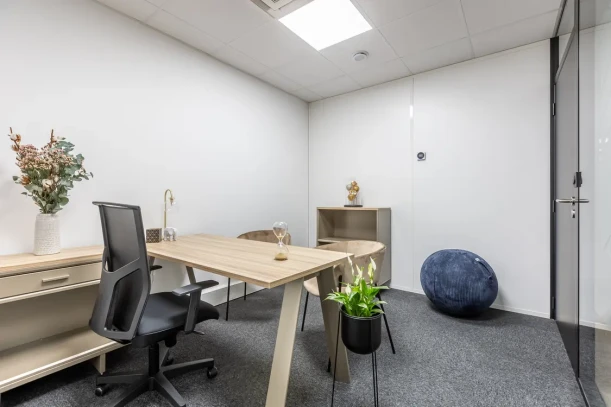 Bureau privé - 78990 - 1 poste - 759€