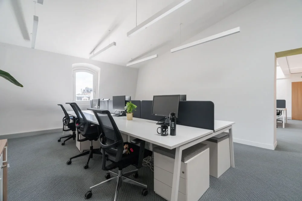 Espace indépendant - 75009 - 42 postes - 25830€