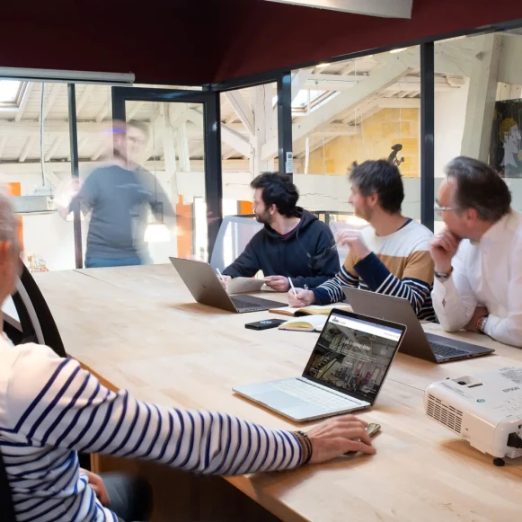 Open Space  28 postes Coworking Rue de Saint-Macaire Bordeaux 33800 - photo 6