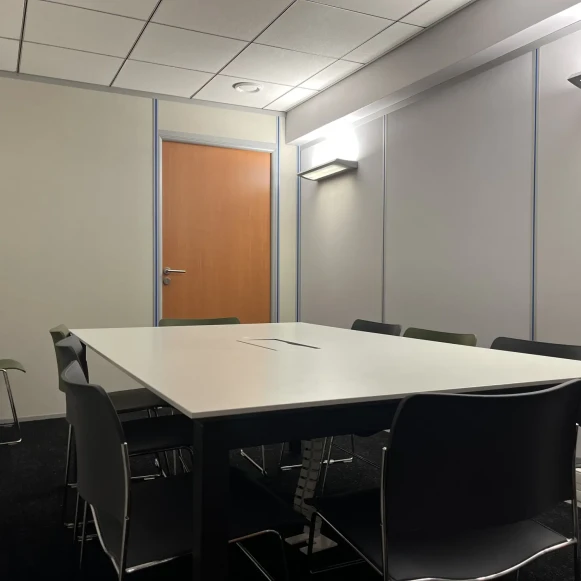 Bureau privé 10 m² 2 postes Location bureau Avenue d'Italie Paris 75013 - photo 4