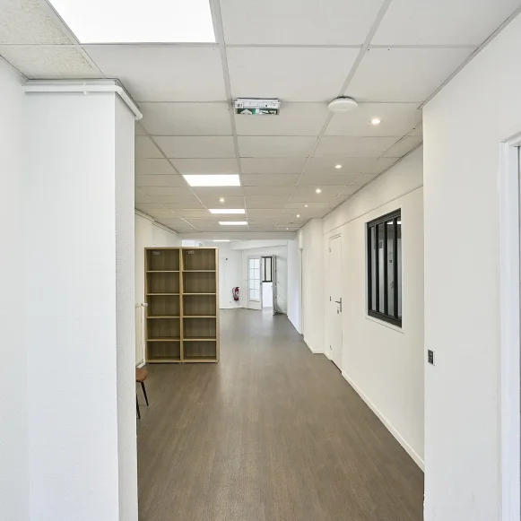 Bureau privé 12 m² 4 postes Coworking Rue de Fontenoy Lille 59000 - photo 5