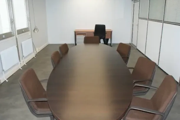 Bureau privé - 92140 - 8 postes - 1100€