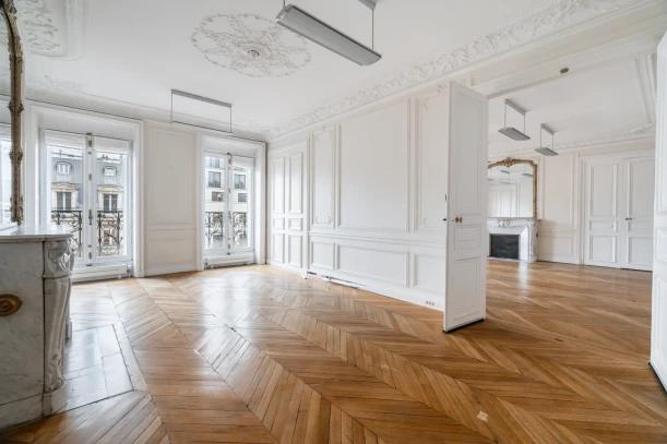 Espace indépendant - 75008 - 30 postes - 24500€