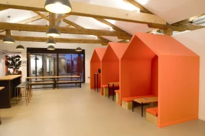 Open Space - 33000 - 4 postes - 320€