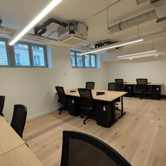 Bureau privé 22 m² 6 postes Coworking Avenue Trudaine Paris 75009 - photo 7