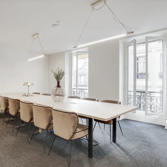 Espace indépendant 145 m² 17 postes Location bureau Boulevard Haussmann Paris 75008 - photo 3