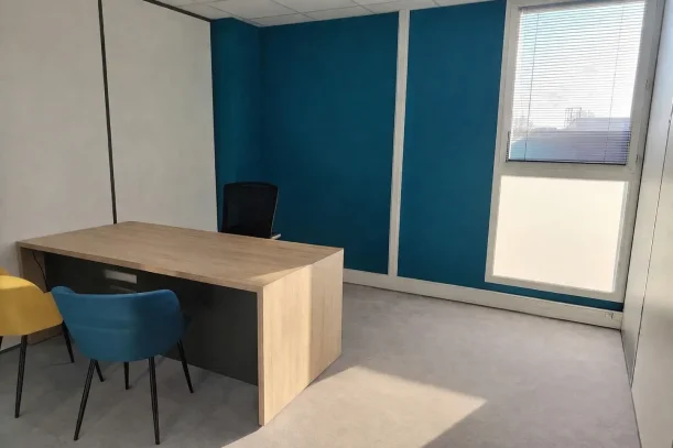 Bureau privé - 30900 - 1 poste - 555€
