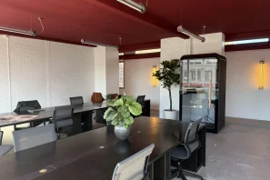 Open Space - 75012 - 24 postes - 650€