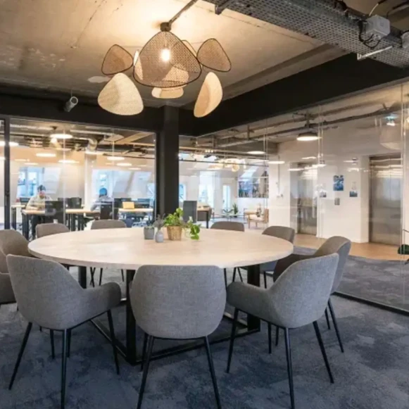 Espace indépendant 477 m² 74 postes Location bureau Rue Saint-Denis Paris 75002 - photo 2