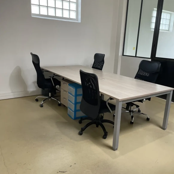 Open Space  4 postes Coworking Rue des Sorins Montreuil 93100 - photo 2