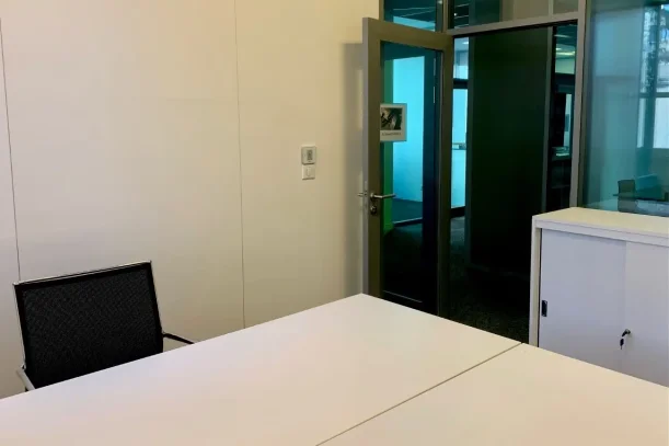 Bureau privé - 69004 - 1 poste - 520€