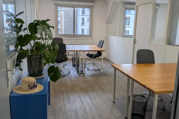 Bureau privé - 75011 - 8 postes - 2880€