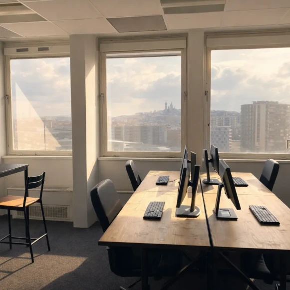 Bureau privé 22 m² 6 postes Location bureau Boulevard Victor Hugo Clichy 92110 - photo 1