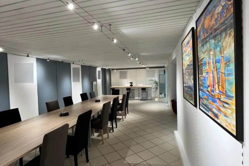 Open Space - 85100 - 20 postes - 500€