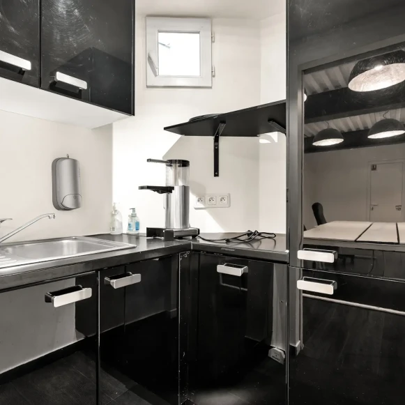 Espace indépendant 741 m² 98 postes Location bureau Boulevard de Strasbourg Paris 75010 - photo 12