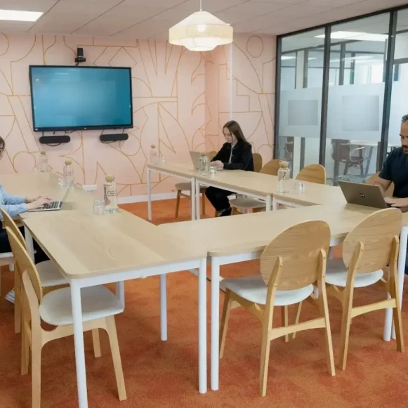 Bureau privé 7 m² 2 postes Coworking Terrasse Boieldieu Puteaux 92800 - photo 6
