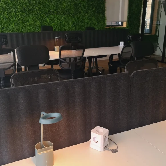 Bureau privé 18 m² 6 postes Coworking Avenue de Canteranne Pessac 33600 - photo 7