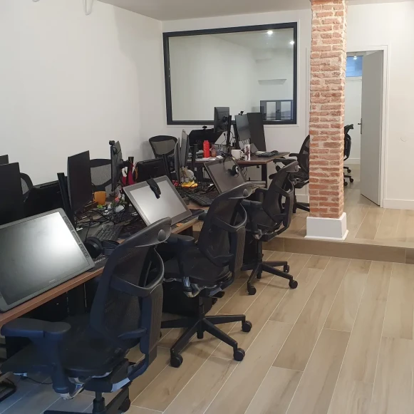 Bureau privé 13 m² 4 postes Location bureau Rue Saint-Lazare Paris 75009 - photo 4