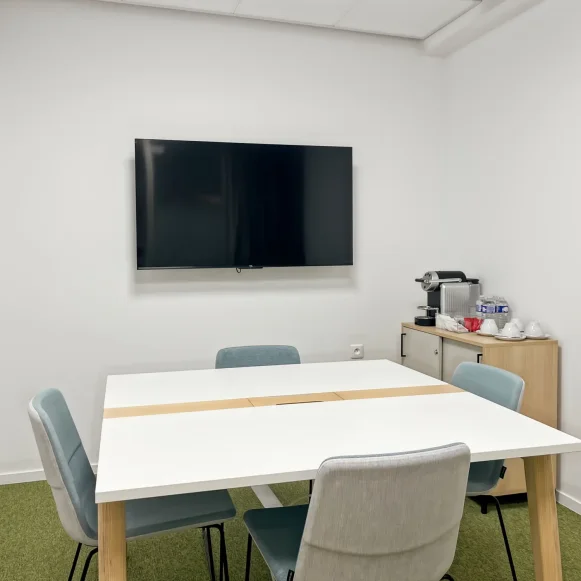 Bureau privé 10 m² 1 poste Location bureau Rue Fulton Angers 49000 - photo 2