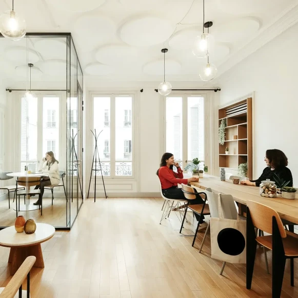 Espace indépendant 165 m² 26 postes Location bureau Rue La Fayette Paris 75010 - photo 3