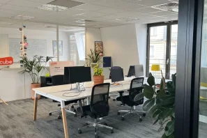 Bureau privé - 75010 - 14 postes - 7700€