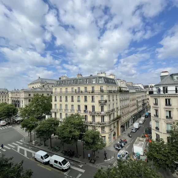 Bureau privé 20 m² 5 postes Location bureau Boulevard de Sébastopol Paris 75001 - photo 3