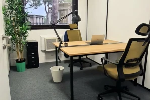 Bureau privé - 06410 - 2 postes - 600€