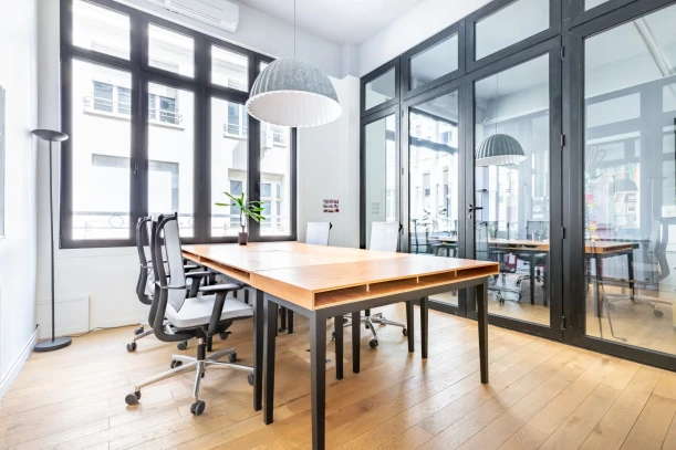 Bureau privé - 75008 - 8 postes - 6000€