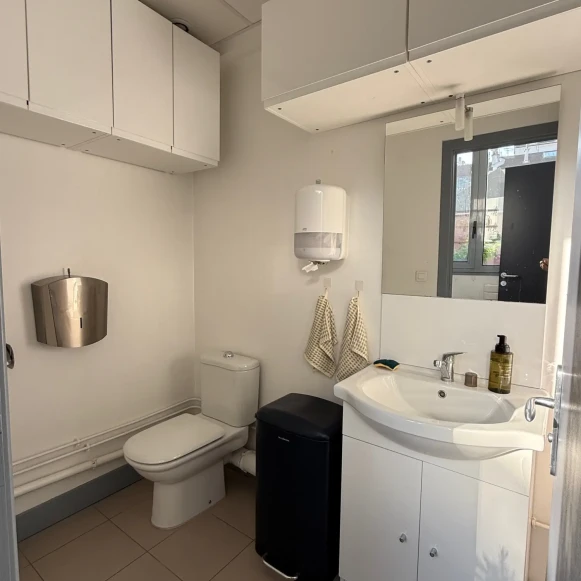Bureau privé 50 m² 10 postes Location bureau Rue Louis Rouquier Levallois-Perret 92300 - photo 5