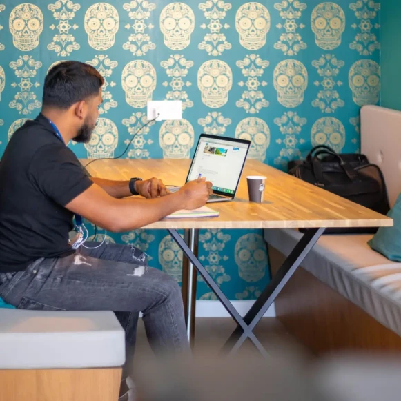 Bureau privé 36 m² 8 postes Location bureau Chemin de l'Arénas Nice 06200 - photo 8