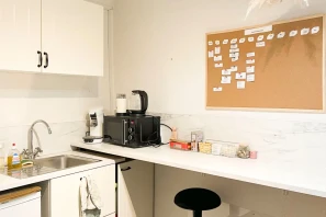 Open Space - 13100 - 8 postes - 192€