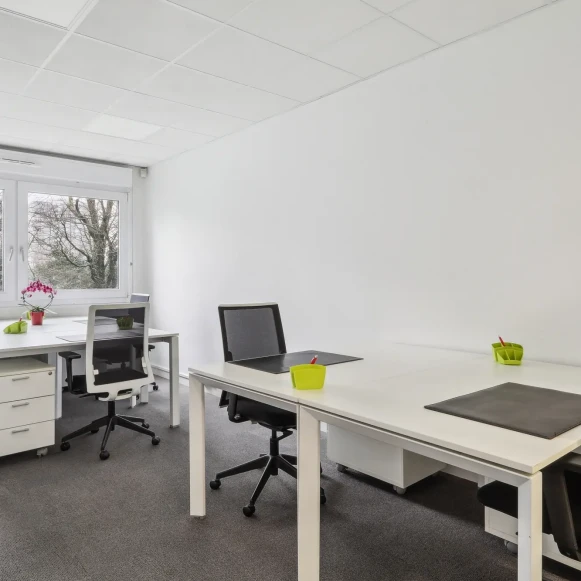 Bureau privé 22 m² 5 postes Coworking Boulevard Vincent Gâche Nantes 44200 - photo 1