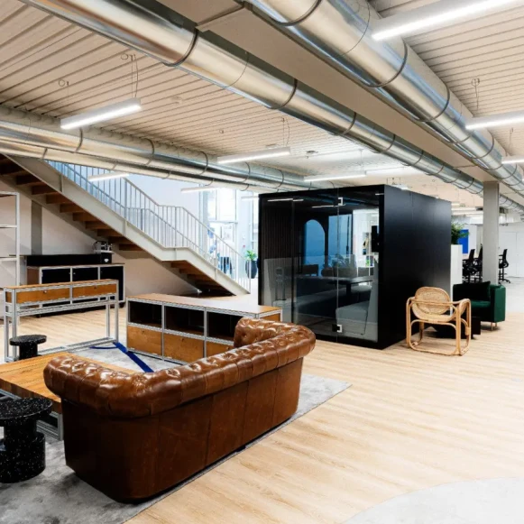 Espace indépendant 272 m² 40 postes Location bureau Rue de la Victoire Paris 75009 - photo 3