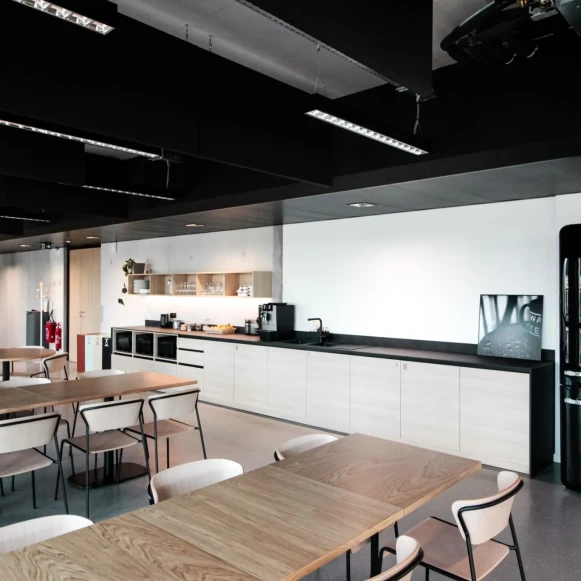 Bureau privé 29 m² 8 postes Coworking Boulevard du Colonel Fabien Ivry-sur-Seine 94200 - photo 40