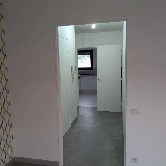 Bureau privé 32 m² 5 postes Location bureau Avenue du Général de Gaulle Rosny-sous-Bois 93110 - photo 7