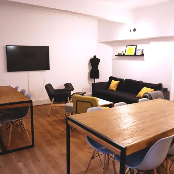 Open Space  12 postes Coworking Rue du Faubourg Saint-Denis Paris 75010 - photo 3