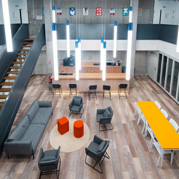 Bureau privé 20 m² 5 postes Location bureau Rue Philidor Paris 75020 - photo 3