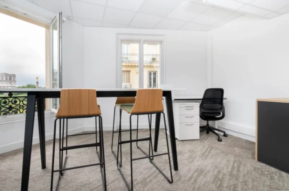 Regus - Paris, Rue Jean Lantier
