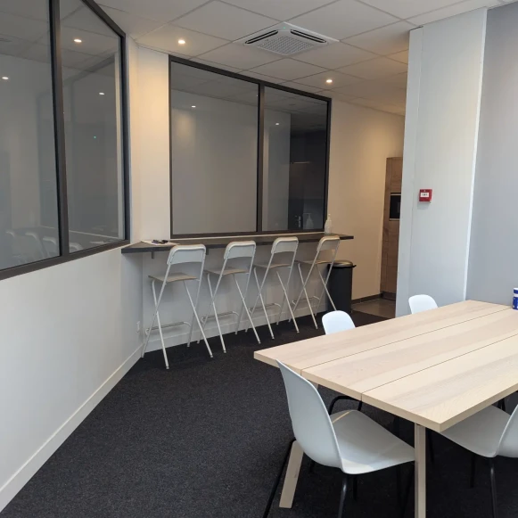 Bureau privé 50 m² 10 postes Coworking Rue Charles Sanglier Orléans 45000 - photo 5