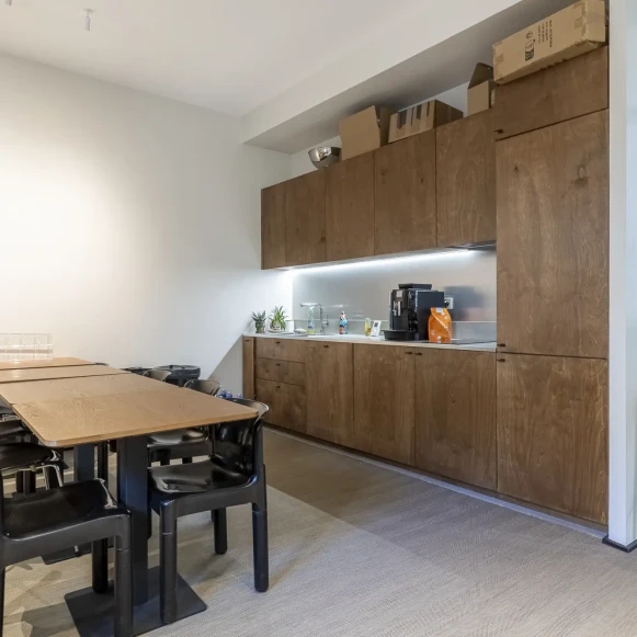 Bureau privé 100 m² 18 postes Location bureau Rue Vivienne Paris 75002 - photo 7