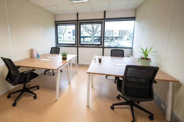 Bureau privé - 44300 - 4 postes - 650€