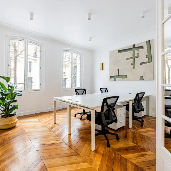 Bureau privé 20 m² 4 postes Location bureau Rue Michel Ange Paris 75016 - photo 1