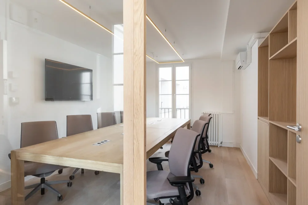 Espace indépendant - 75001 - 48 postes - 30000€
