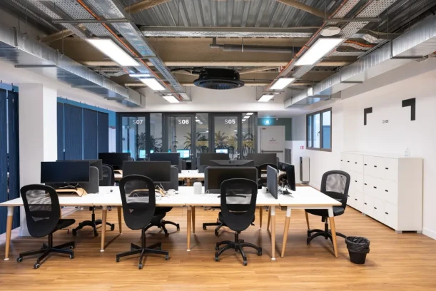 Bureau privé - 75011 - 15 postes - 5250€