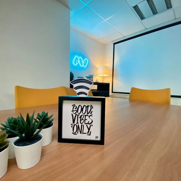 Open Space  8 postes Location bureau Allée Albert Sylvestre Chambéry 73000 - photo 1