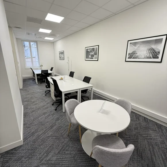 Bureau privé 48 m² 15 postes Location bureau Rue Charles de Rémusat Toulouse 31000 - photo 1