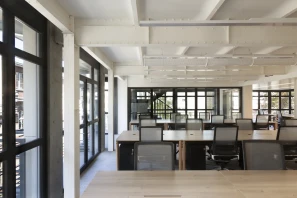 Bureau privé - 75018 - 52 postes - 39000€