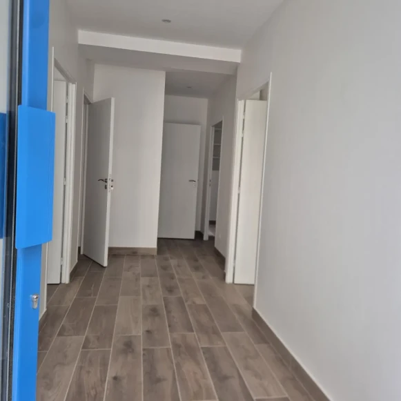Bureau privé 12 m² 2 postes Location bureau Rue de Montholon Paris 75009 - photo 2