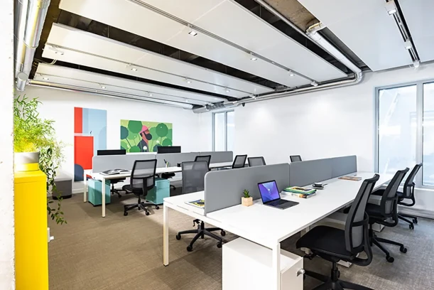 Open Space - 75011 - 12 postes - 630€