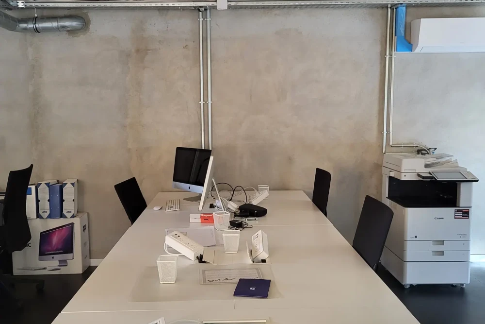 Open Space - 75013 - 5 postes - 450€
